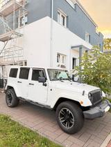 Jeep Wrangler Unlimited Sahara 3.8 Autom. Sahara - Jeep Wrangler mit Benzin-Antrieb: Geländewagen, 3.8