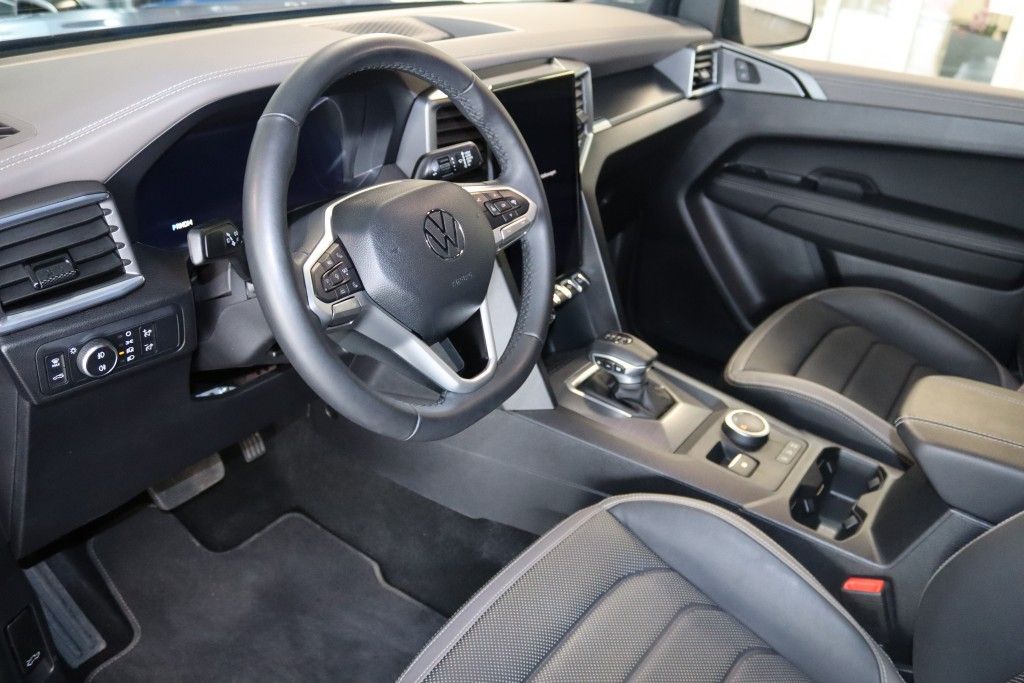 Fahrzeugabbildung Volkswagen Amarok 3.0 TDI 4M Aventura DK-NAV-LED-360°-AHK-