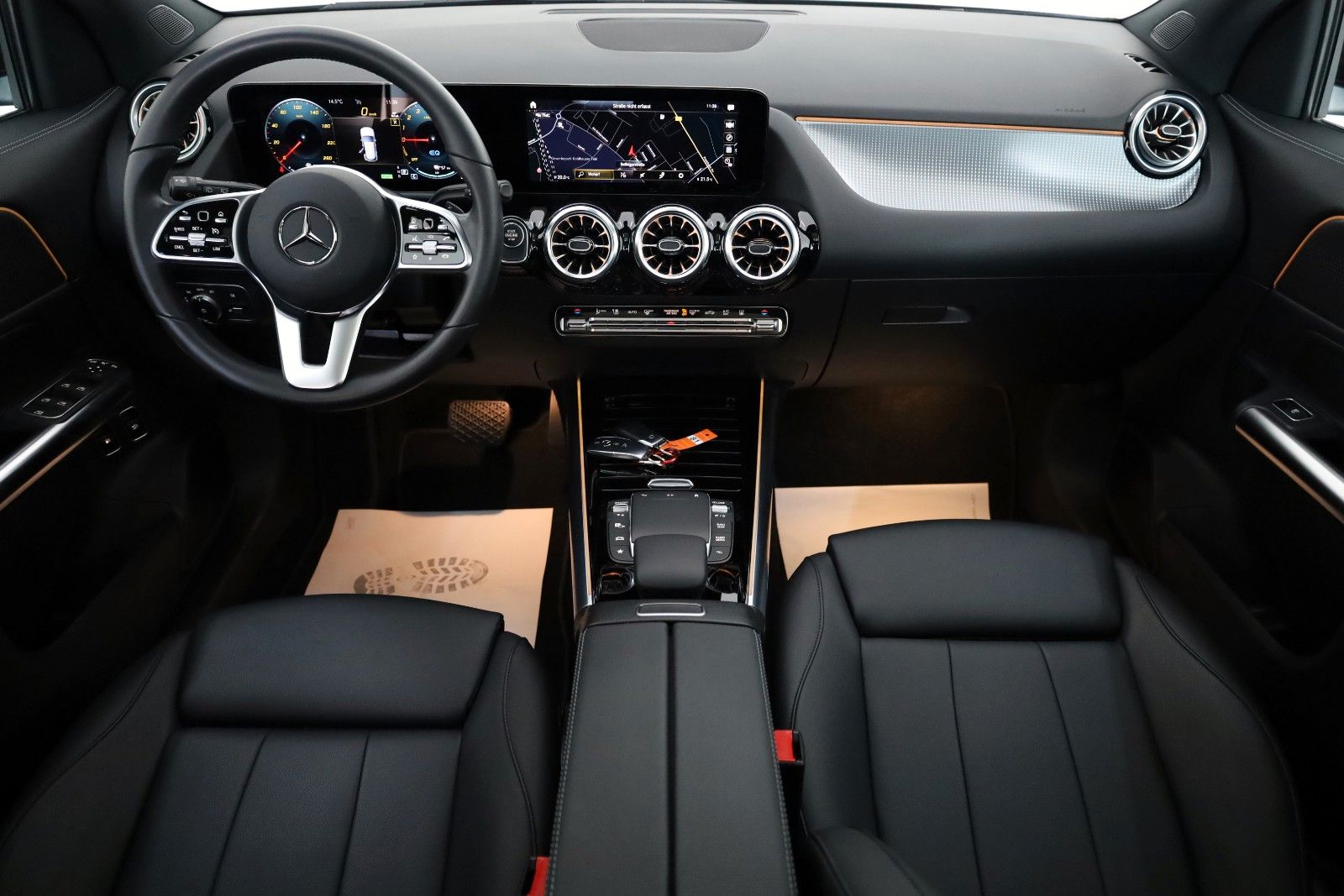 Fahrzeugabbildung Mercedes-Benz GLA 250 e, Progressive,Leder,Panorama,LED,Kamera