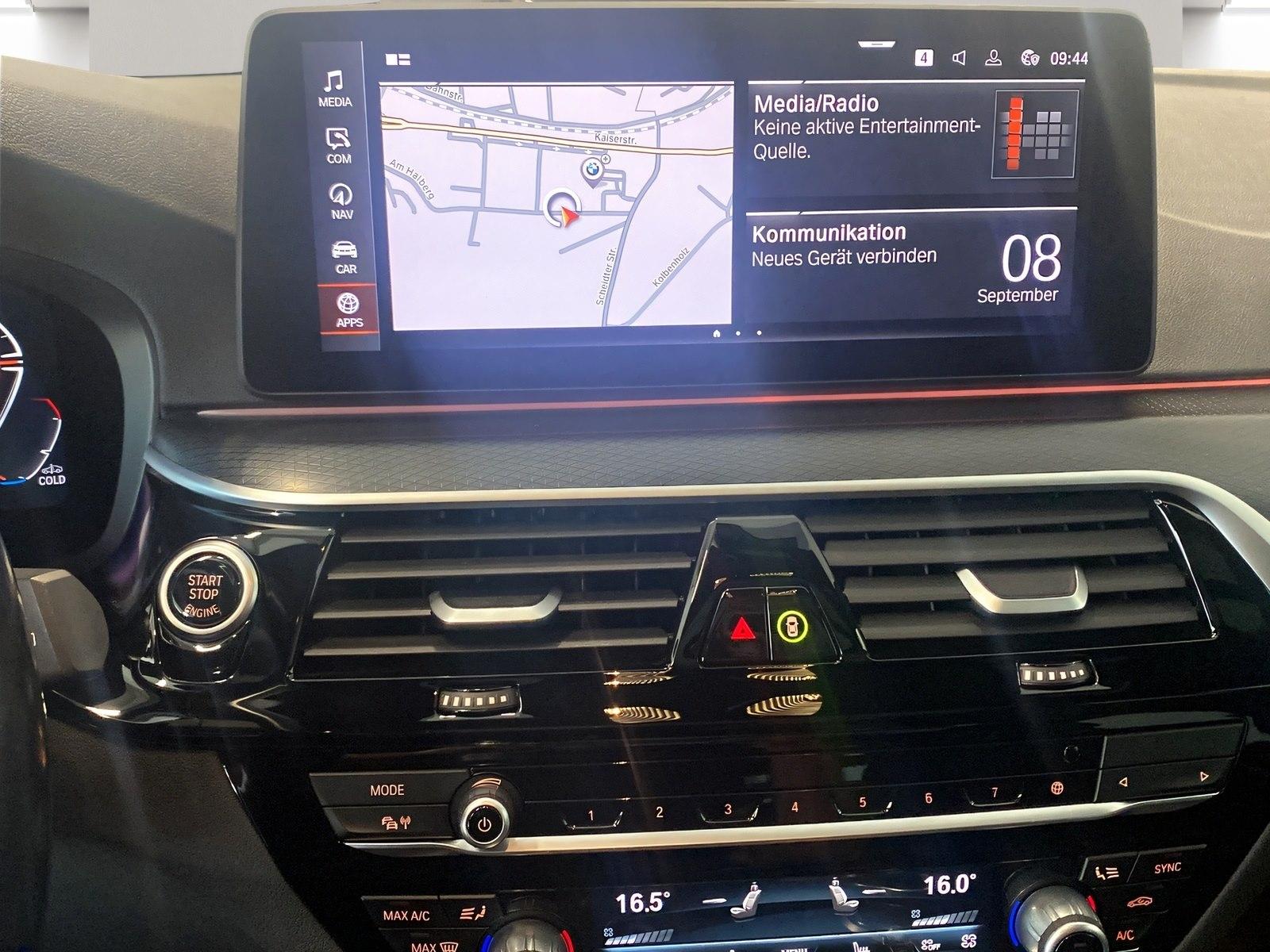 BMW 540d xDrive Touring M Sport Harman/K Head-Up