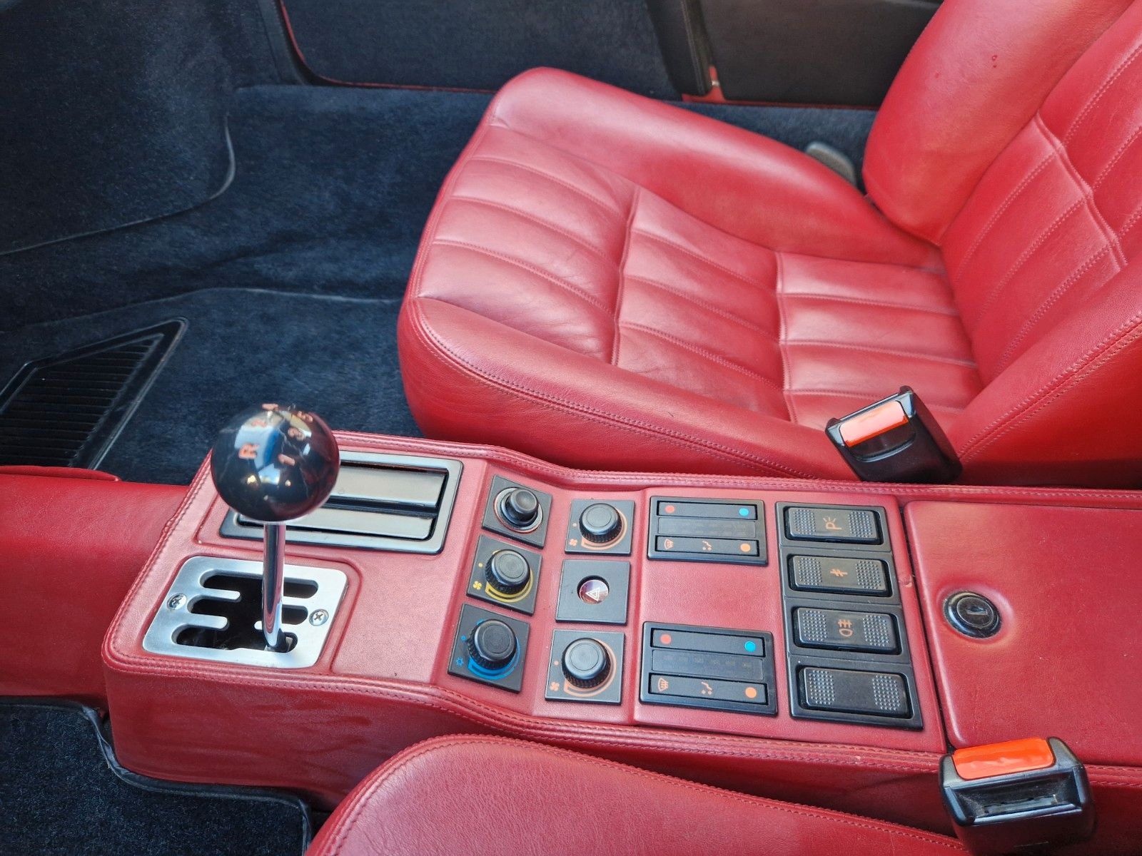 Fahrzeugabbildung Ferrari 328 GTS*Service mit Zahnriemen neu*Bordeaux