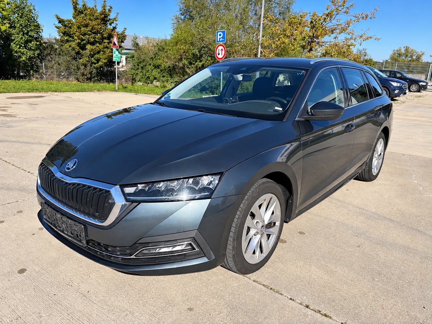 Skoda Octavia Combi 2.0 TDI Style TÜV 08/28