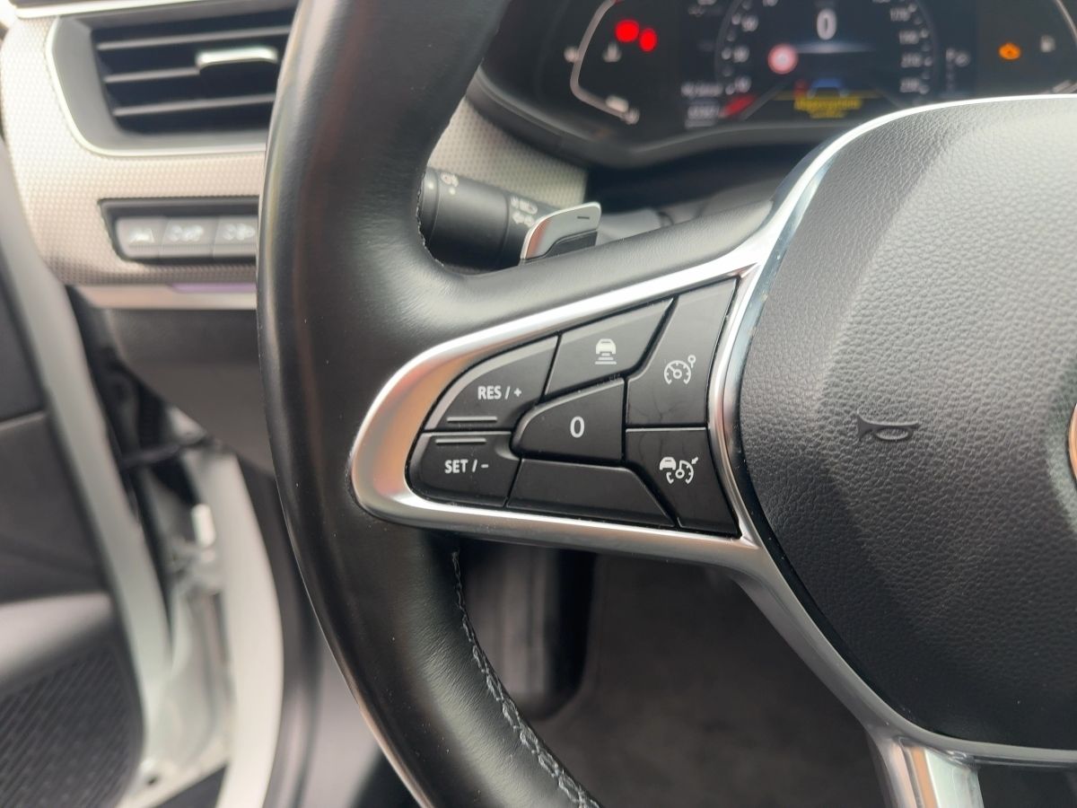 Fahrzeugabbildung Renault Arkana INTENS TCe 140 EDC SHZ Navi Kamera