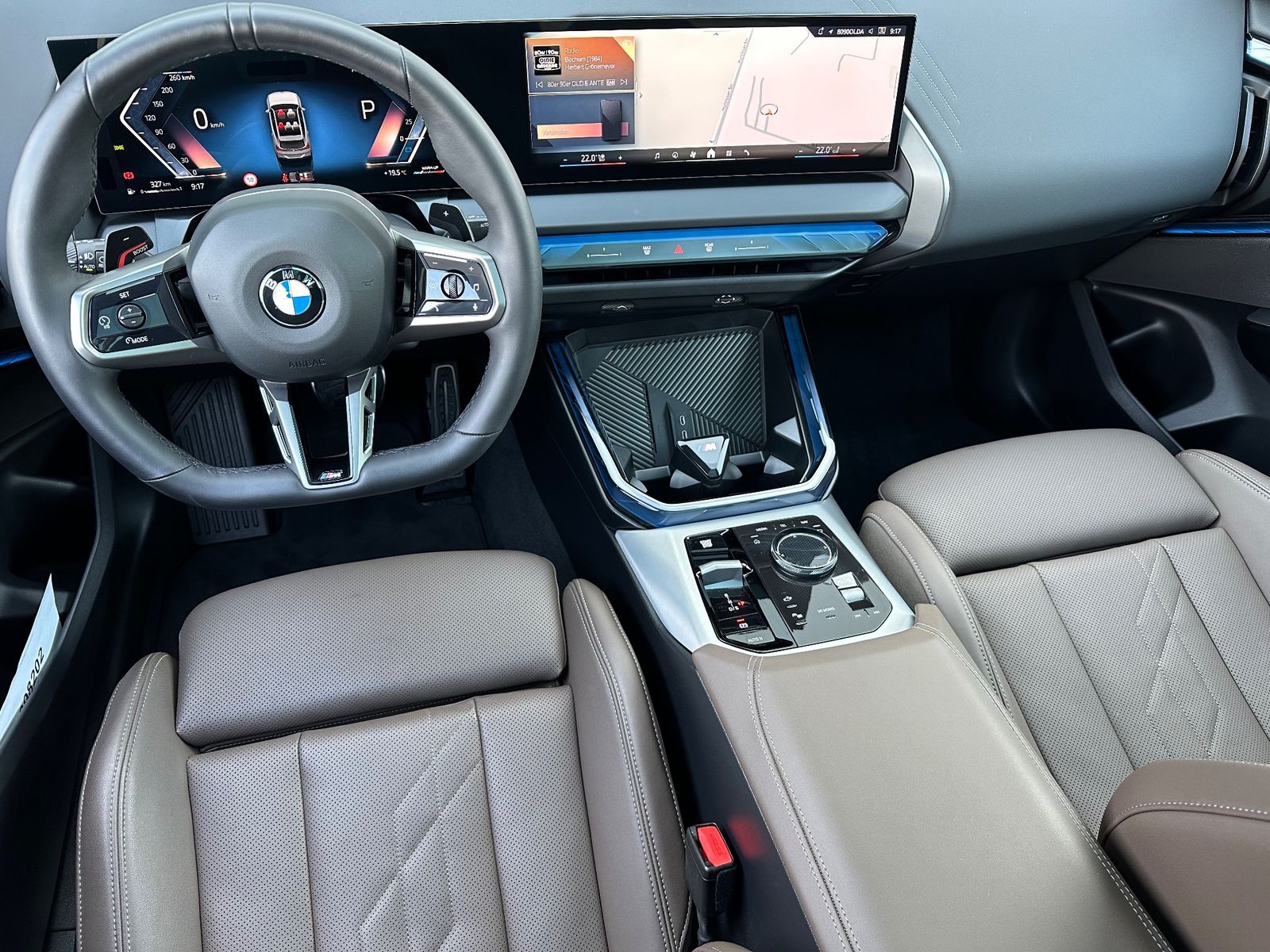 Fahrzeugabbildung BMW X3 40d xDrive M-Sport NAV+LED+PANO+AHK+STHZG