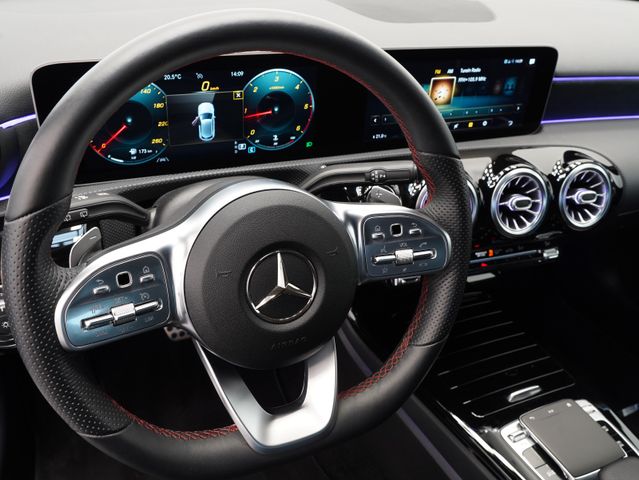 Fahrzeugabbildung Mercedes-Benz A 220 d AMG line NIGHT/LED/MBUX/19"