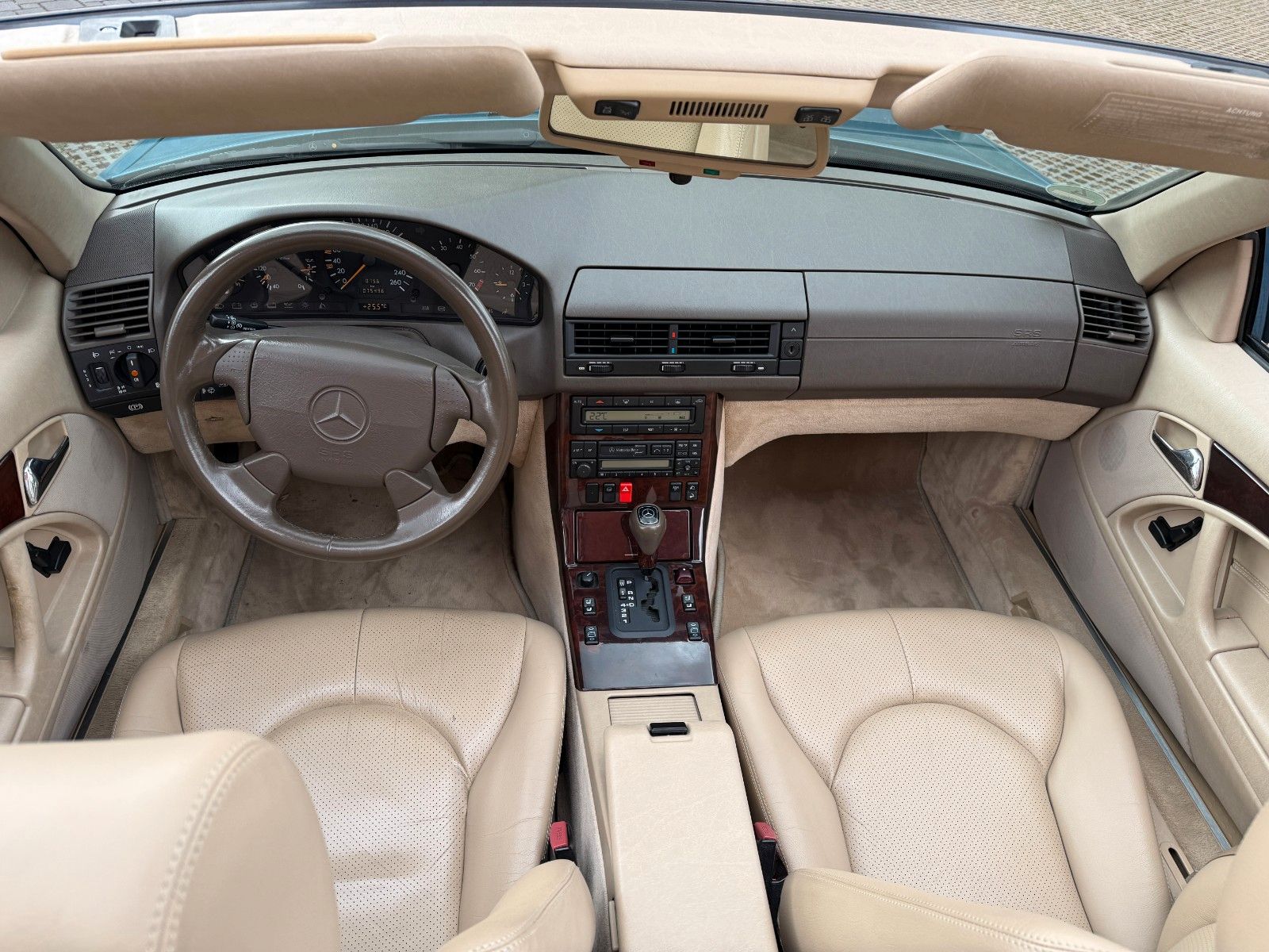Fahrzeugabbildung Mercedes-Benz SL 280