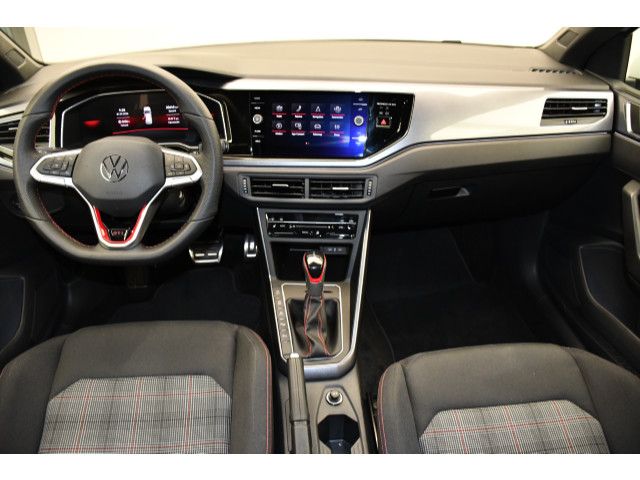 Volkswagen Polo 2.0TSI DSG GTI ACC LED SITZHZ PDC foto 4