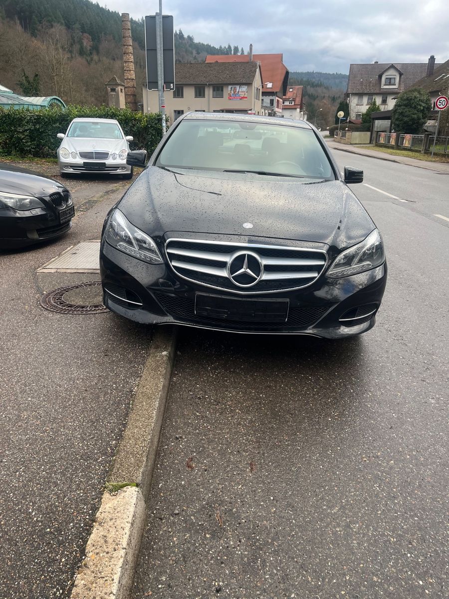 MERCEDES-BENZ E 220 E Limousine E 220 BlueTec