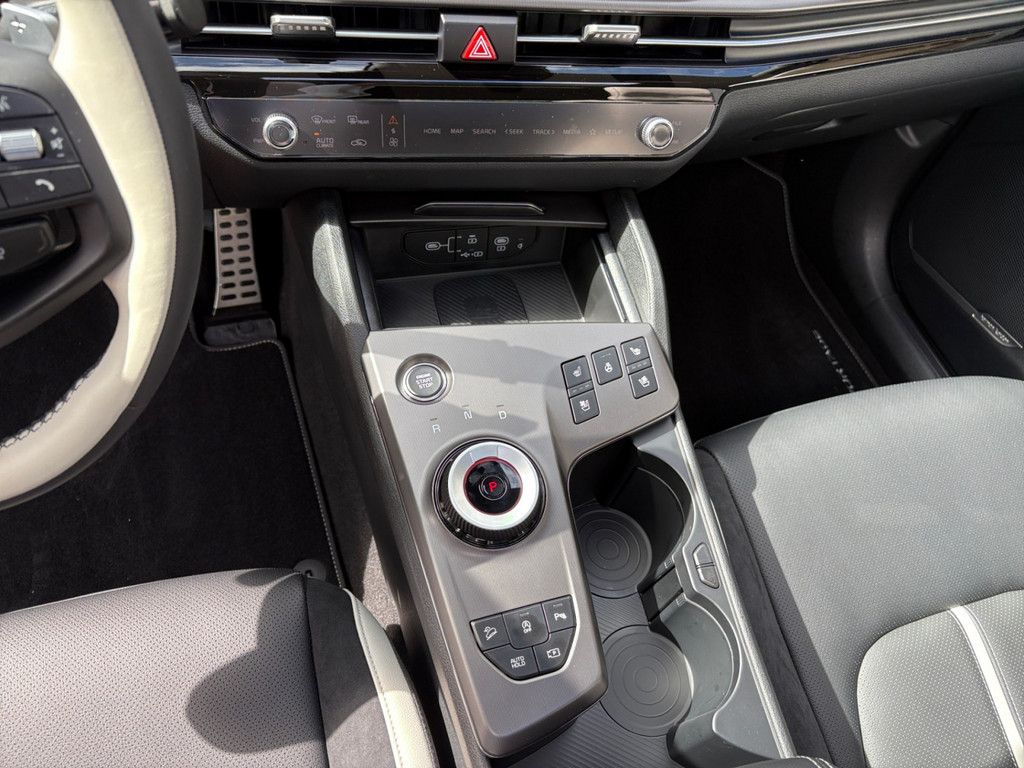 Fahrzeugabbildung Kia SPORTAGE 1.6T AWD DCT GTL SD GD DRI SOUN