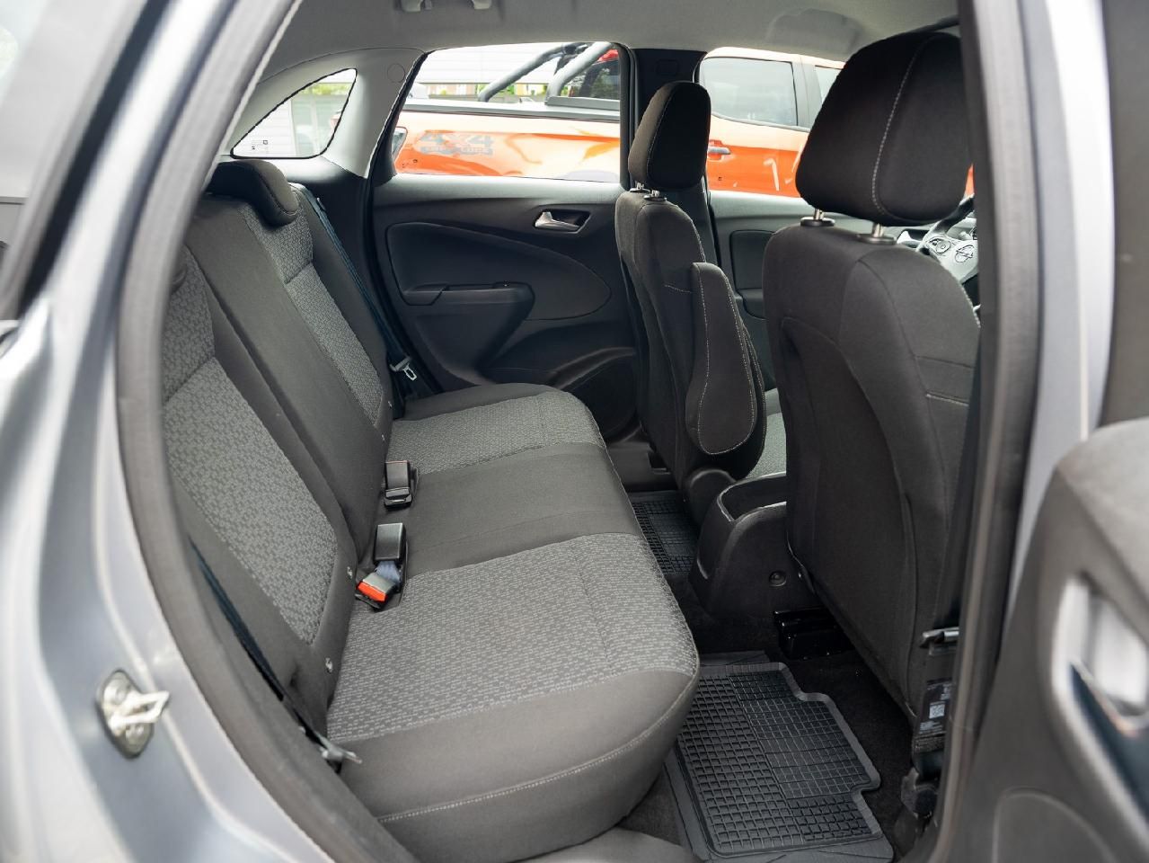 Fahrzeugabbildung Opel Crossland Edition