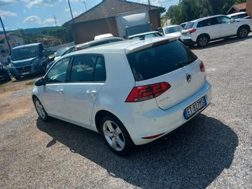 Volkswagen Golf - 2