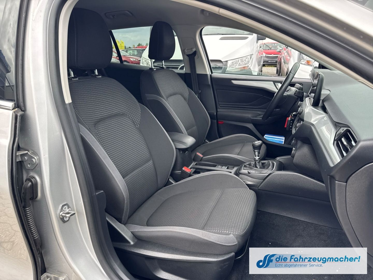 Fahrzeugabbildung Ford Focus Turnier 1.0 EcoBoost EU6d-T *EXPORT