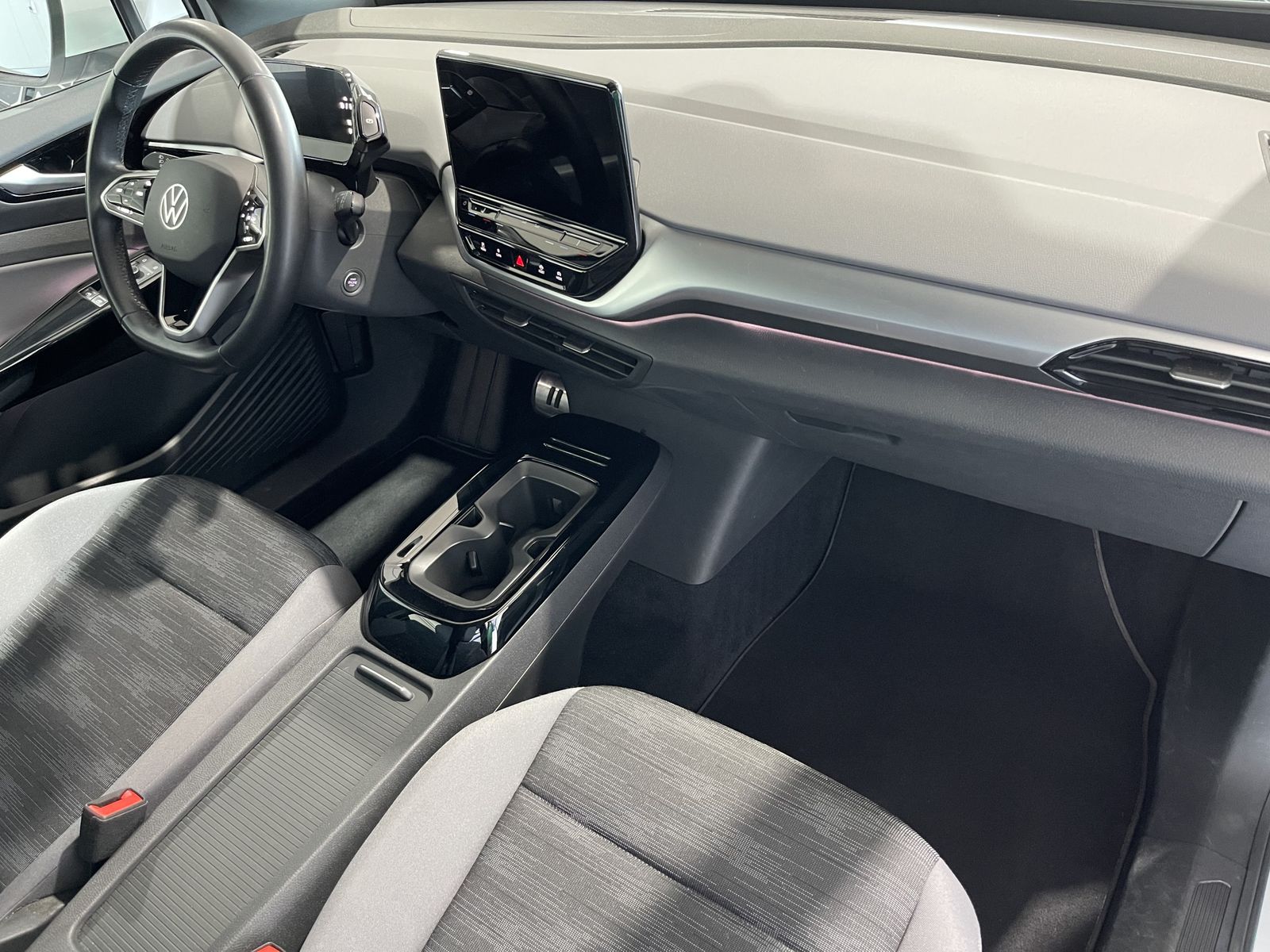 Fahrzeugabbildung Volkswagen ID.4 Pro Performance 150 kW*LED*AHK*Cam*Navi*WP*