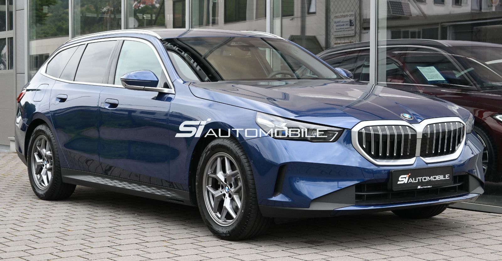 Fahrzeugabbildung BMW 520d xDr. Touring °ACC°AHK°B&W°STANDHEIZ°SITZBEL