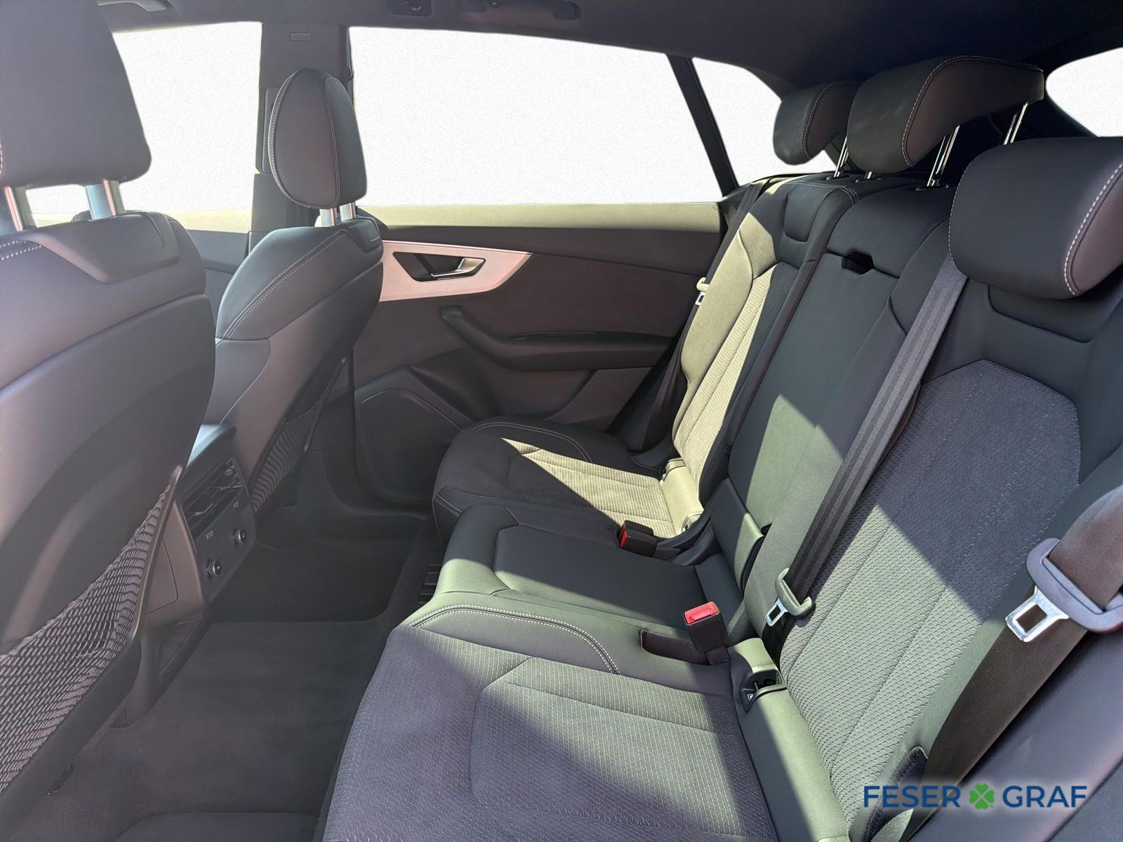 Audi Q8 50 TDI quattro 2x S line LUFT AHK PANO HuD foto 13