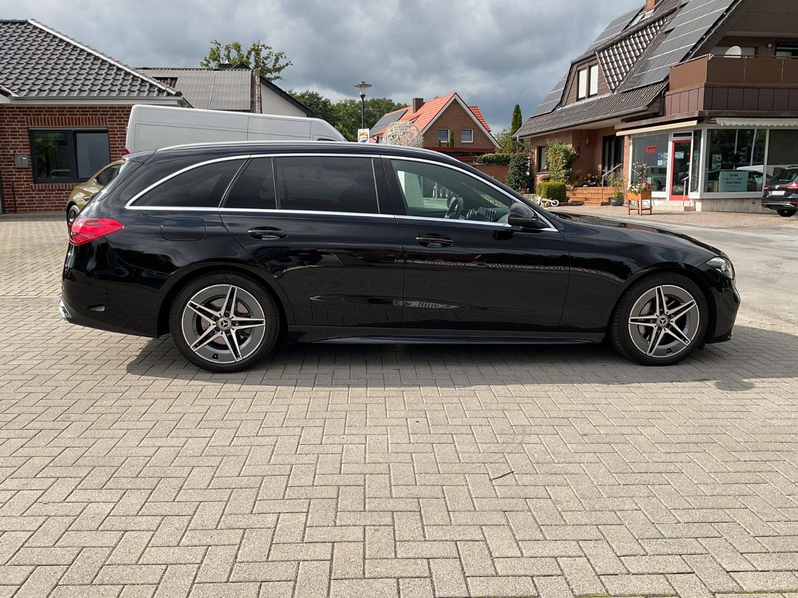 Fahrzeugabbildung Mercedes-Benz C 220 d T Autom.AHK,Kamera,AMG,Carplay