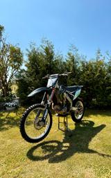 Honda CRF 450 - HONDA CRF 450