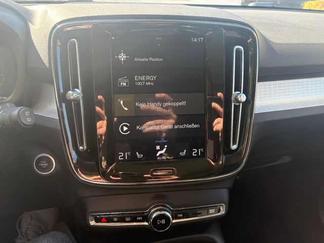 Volvo XC 40 Momentum Pro Plug-In Hybrid 2WD
