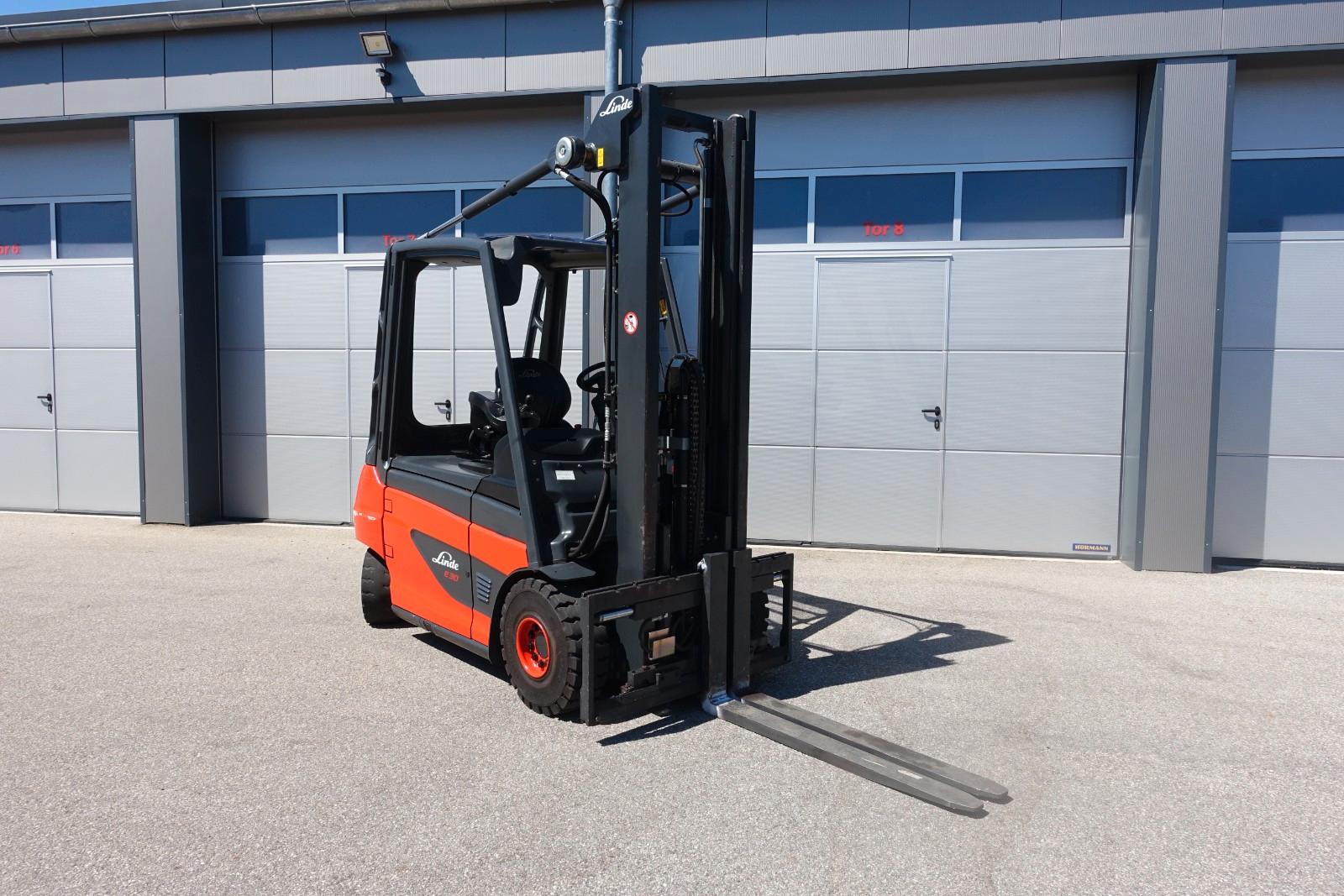 Linde E30 3t Seitenschieber Vollfreihub NUR 874 Std!!