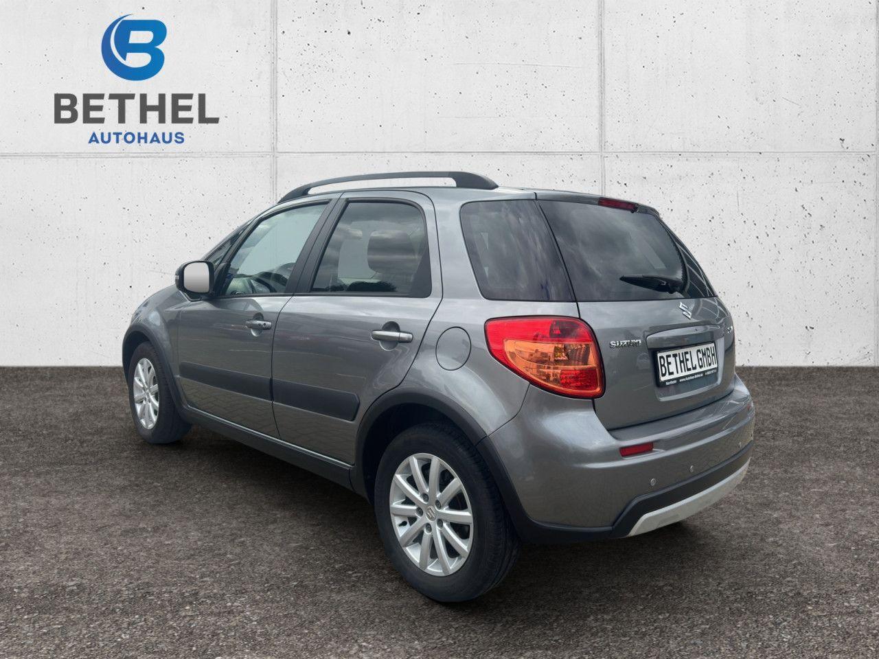 Suzuki SX4 1.6 Automatik  Style, Navi, PDC, Shz.