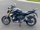 BMW R1250R Triple Black - Akrapovič - Option 719