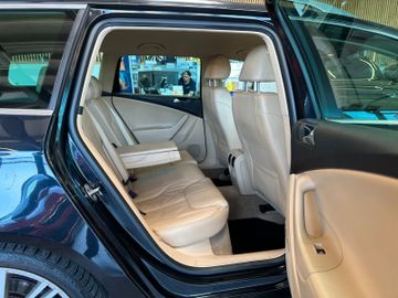 MYAUTOCENTER – Gebraucht- und Jahreswagen mit Werkstattservice in Pfaffenhofen Volkswagen Passat Variant V6 FSI *4Motion*Navi*Xenon*TÜV*