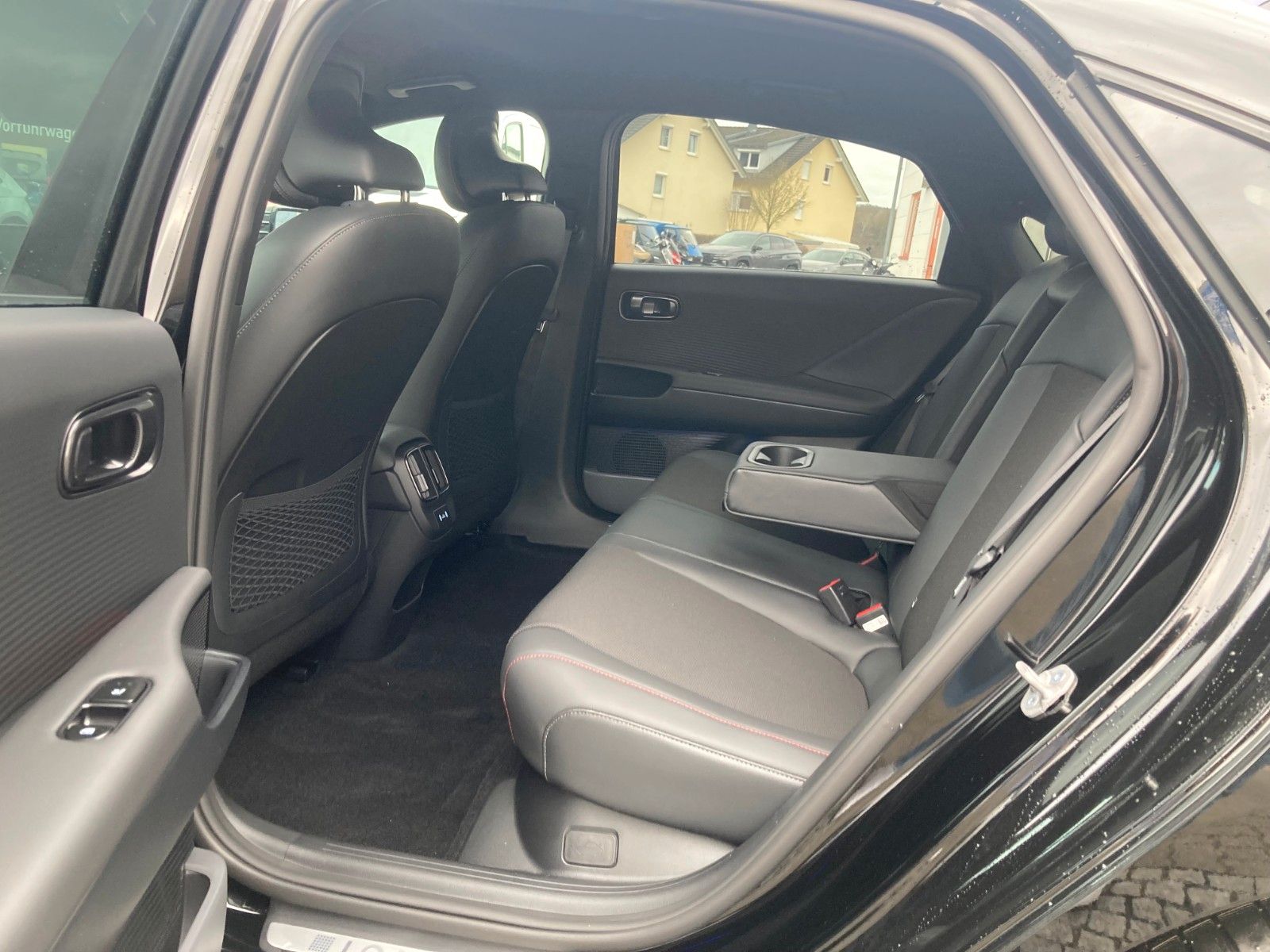 Hyundai IONIQ 6 – Bild 14