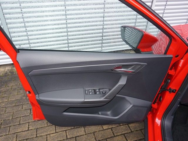 Fahrzeugabbildung SEAT Arona TSI Style DSG LED GRA PDC SH LM