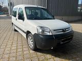 Peugeot Partner 1.4 Benzin TÜV 05/27 - Peugeot Partner in Hamburg