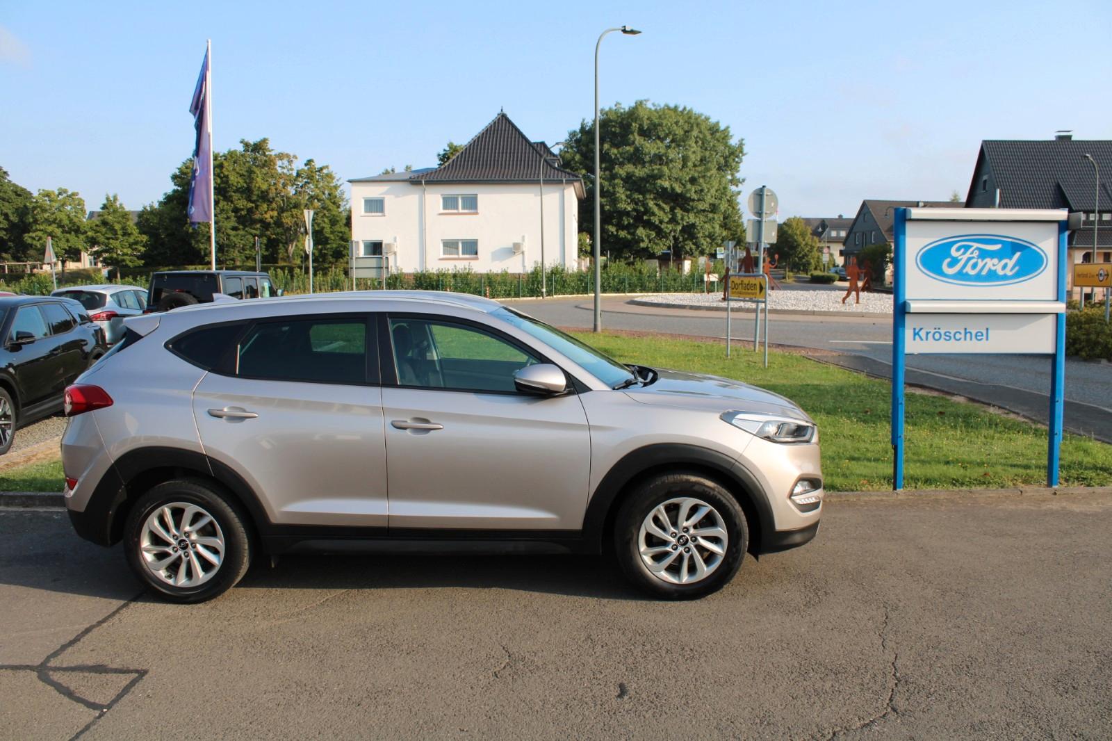 Hyundai Tucson 2.0l CRDi Blue Style 2WD+Navi+Winter P.
