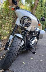 Harley-Davidson FLSB Sport Glide in Weiß - HARLEY-DAVIDSON SPORT GLIDE