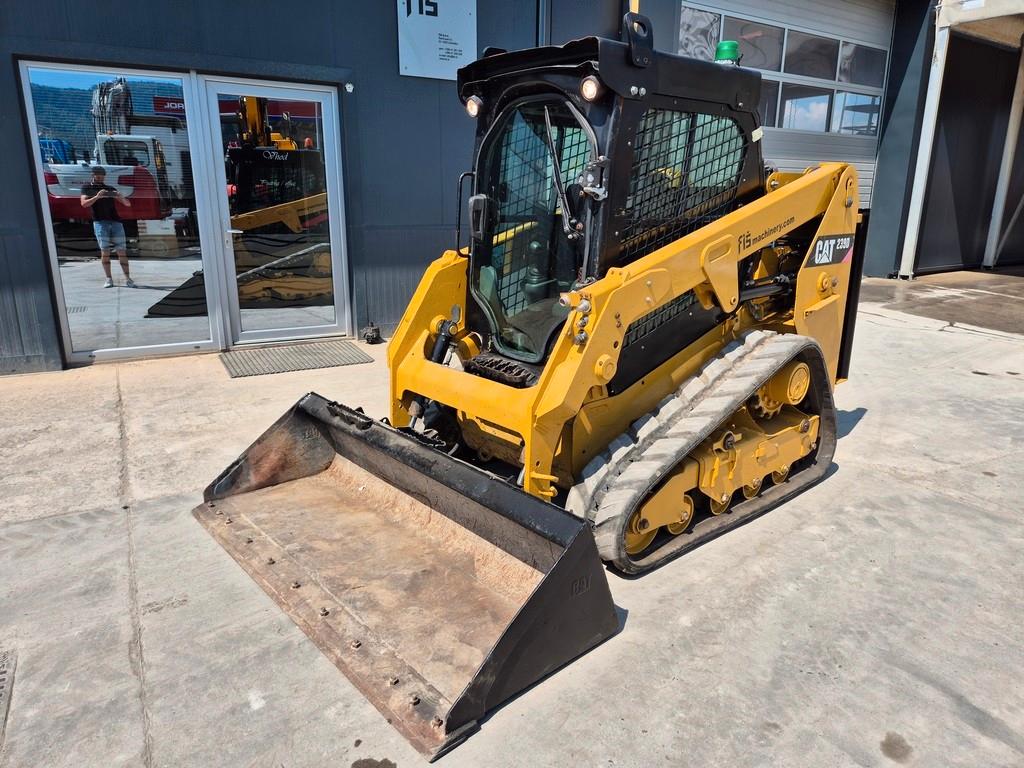 CAT 239D - YEAR 2018 - 1280 WORKING HOURS - AC