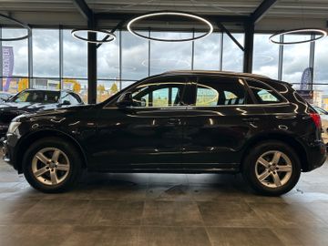 Audi Q5 3.2 FSI quattro *Kamera*Klima*Xenon*Panorama*