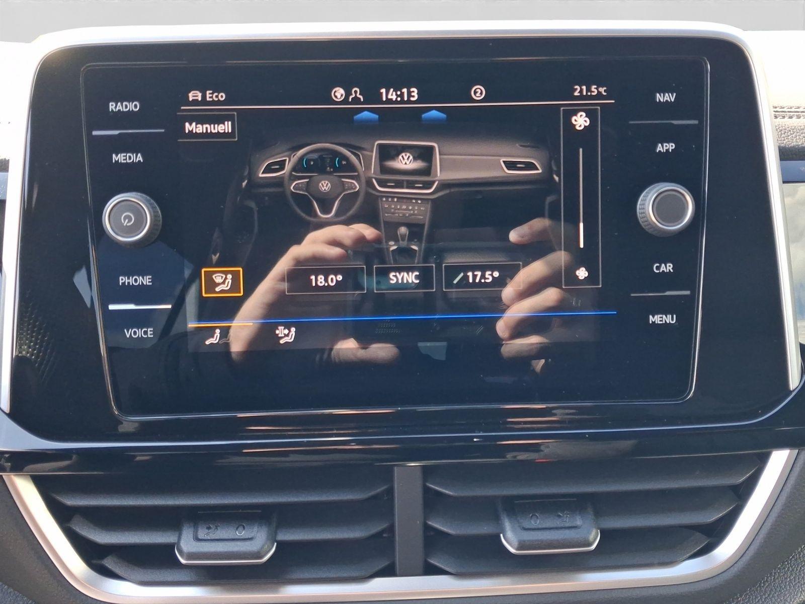 Volkswagen T-Roc 1.0 TSI R-LINE IQ.LIGHT IQ.DRIVE LM17