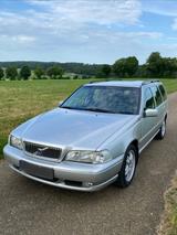 Volvo V70 2,5L Benziner Automatik TOP! - gebrauchte Volvo V70 aus dem Jahr 2000