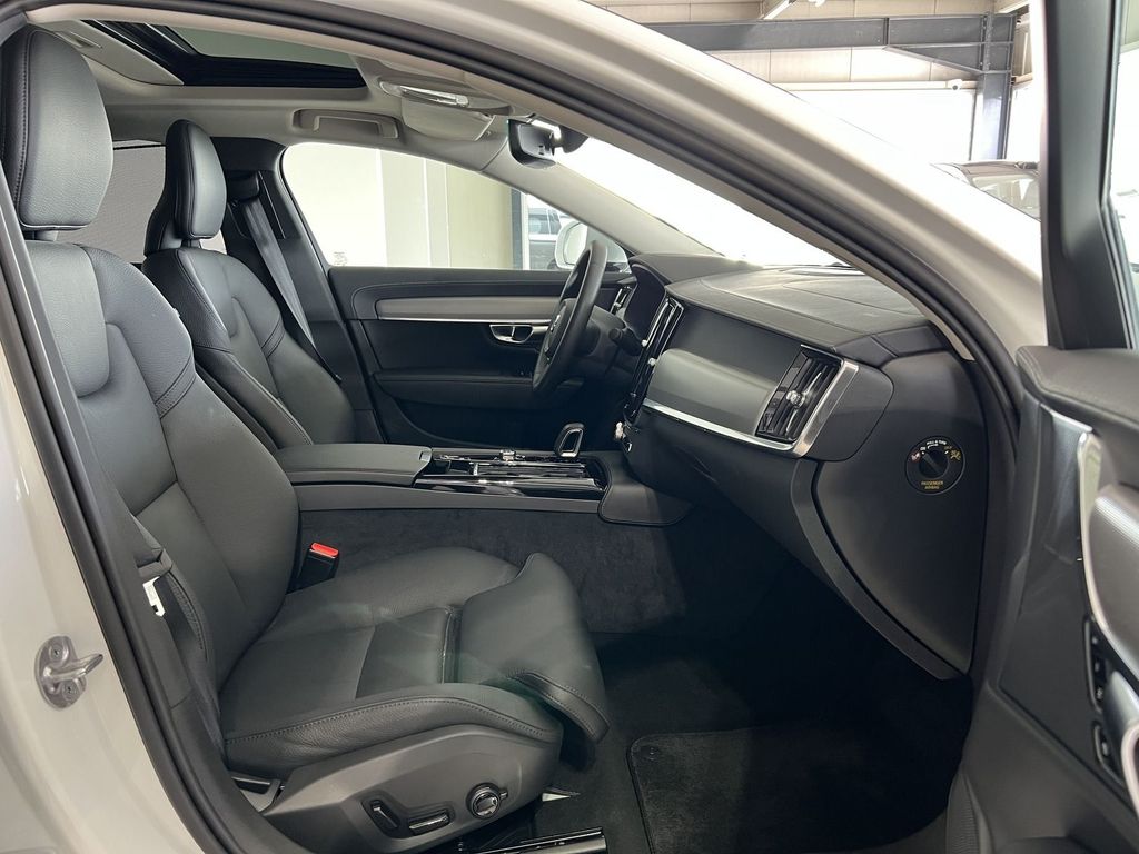 Volvo S90 T8 Plus Bright Recharge AWD AHK Schiebedach