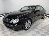 Mercedes-Benz CLK 320 AVANTGA.°DESIGNO°Keyless°Standheiz.°AHK - Mercedes-Benz CLK 320: Coupe