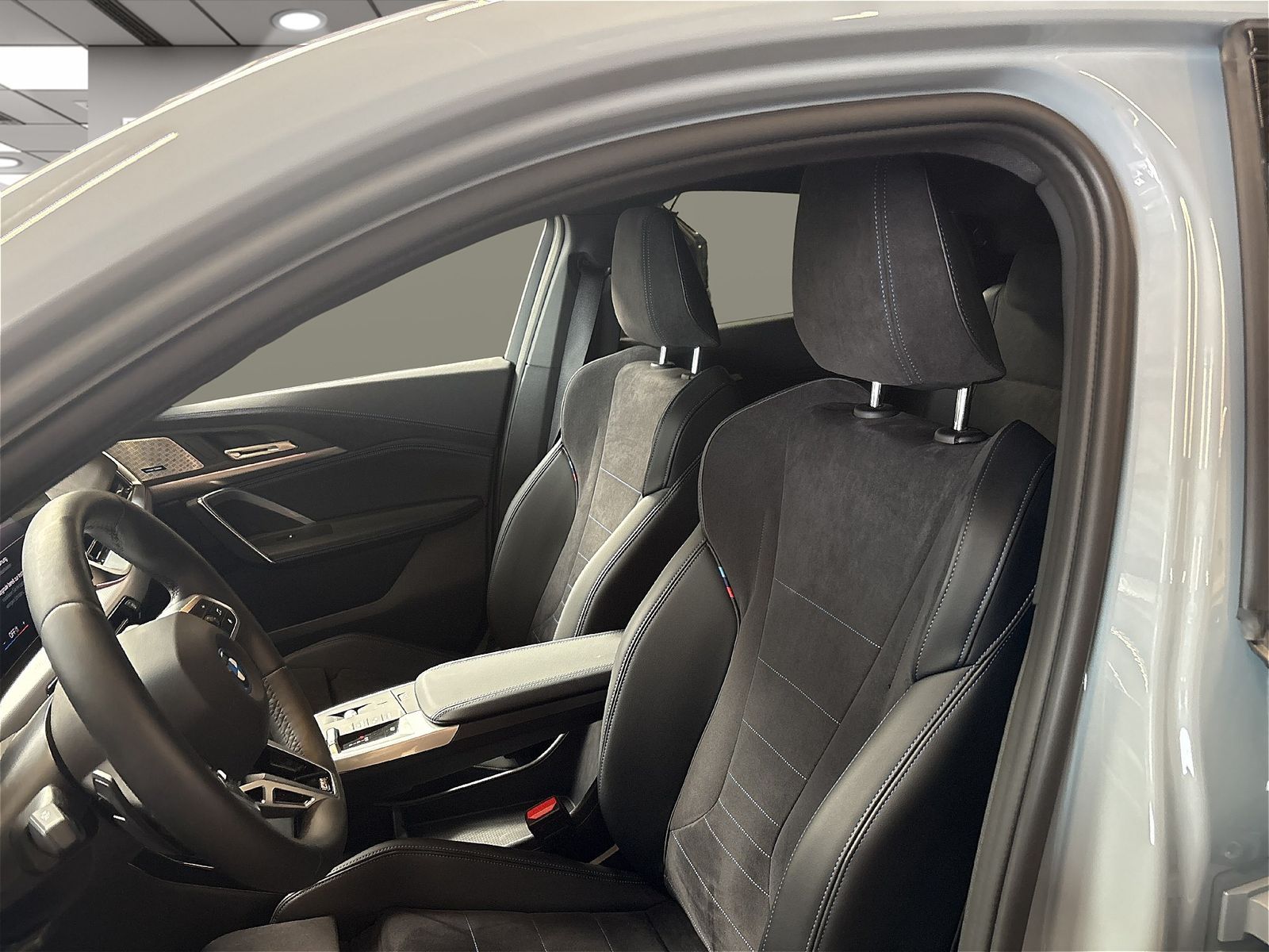BMW iX2 - Bild 10