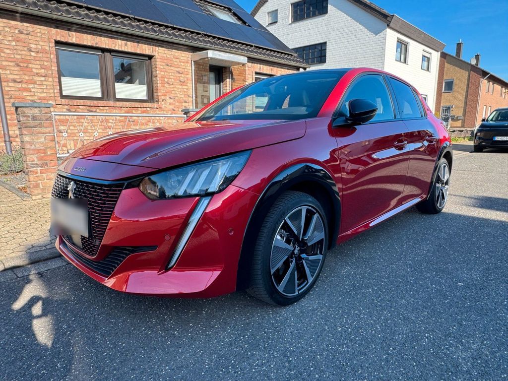 Image of Peugeot e-208