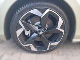 Skoda Superb Combi 2.0 TDI DSG Navi MatrixLED DCCPlus - mit Diesel-Antrieb: Gelb, Kombi