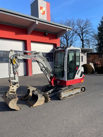 Takeuchi TB 225