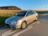 Toyota Avensis Executive 1,8-l-VVT-i Automatik Exec... - Toyota Avensis in Osnabrück