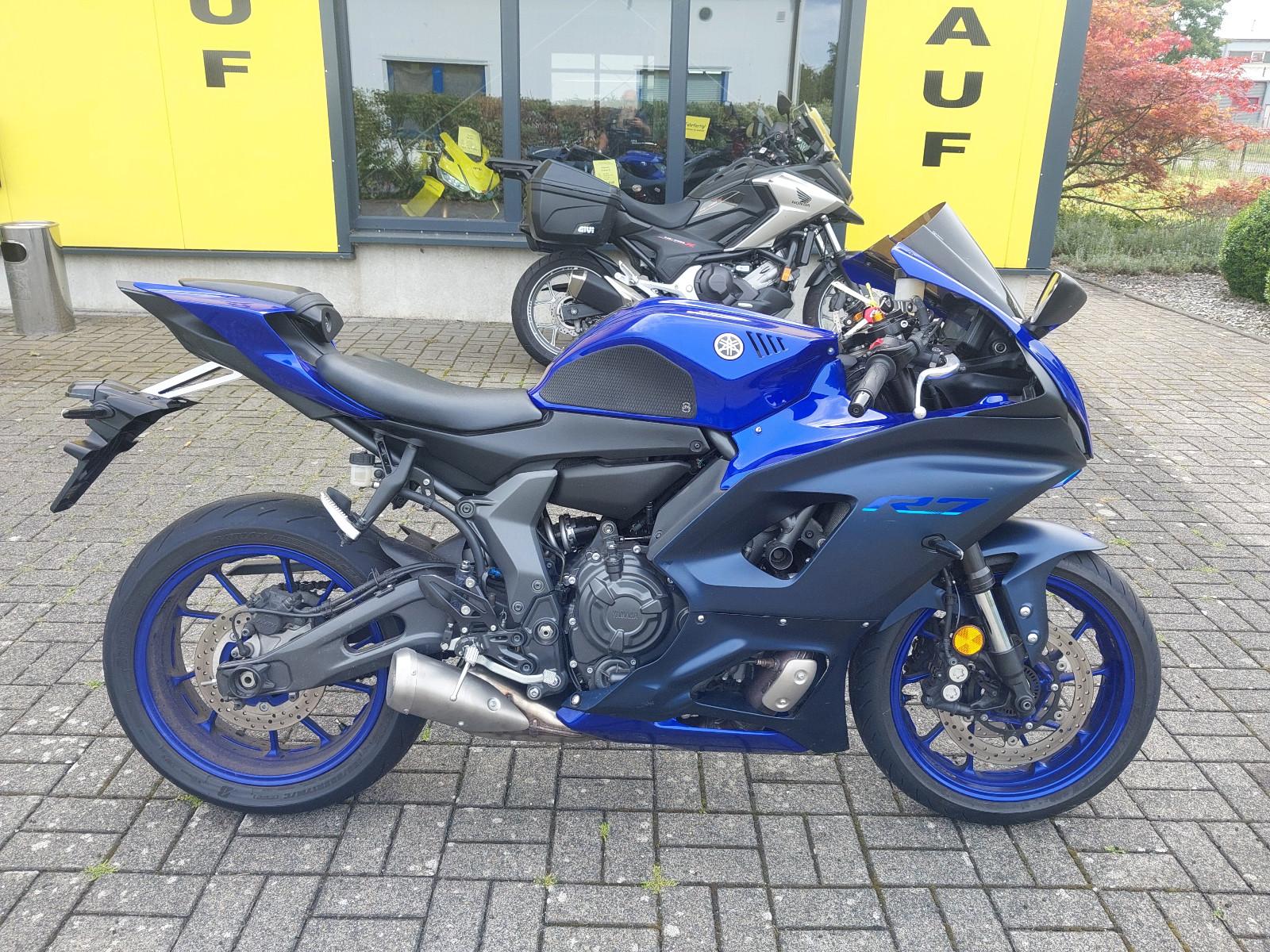 Yamaha YZF R7