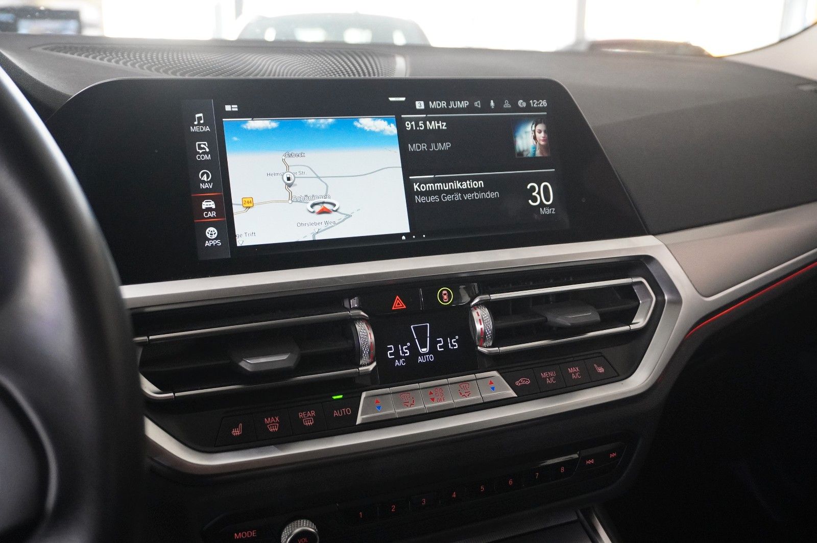 Fahrzeugabbildung BMW 330D TOURING X-DRIVE NAVI/LED/KAMERA/VIRT./SPORT