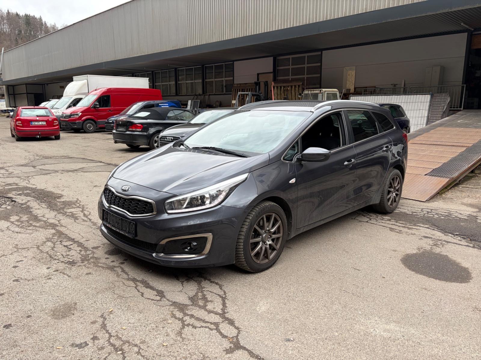 Kia Ceed 1,6 CRDi Sportswagon Dream Team