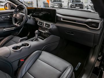 Ford Mustang Convertible 5.0 Ti-VCT V8 328 GT Kamera