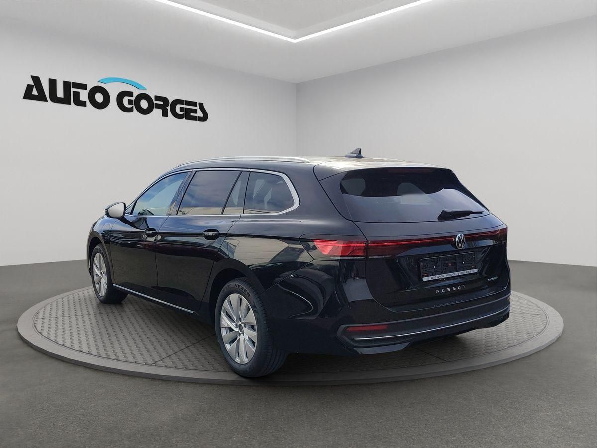 Volkswagen Passat - Bild 3