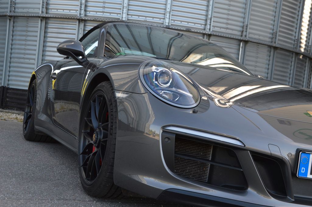Porsche 991