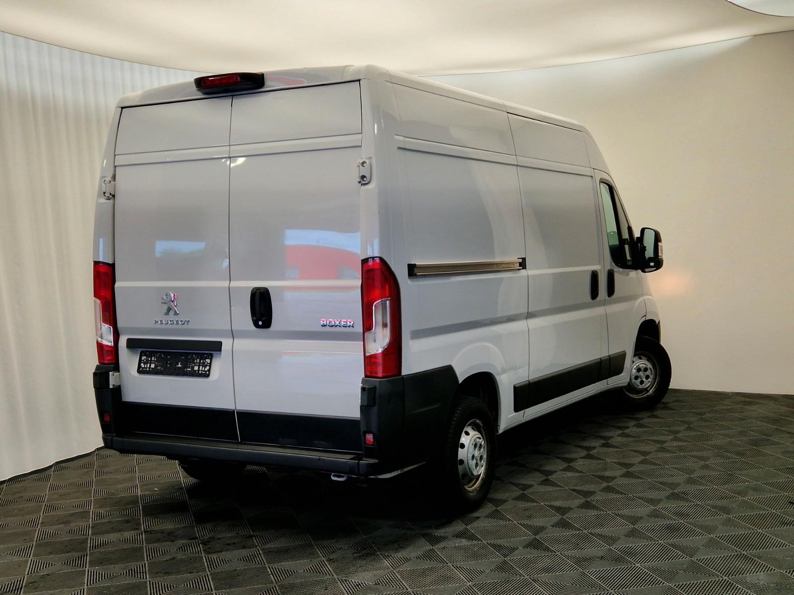 Peugeot Boxer Kasten Hochraum 333 L2H2 Premium