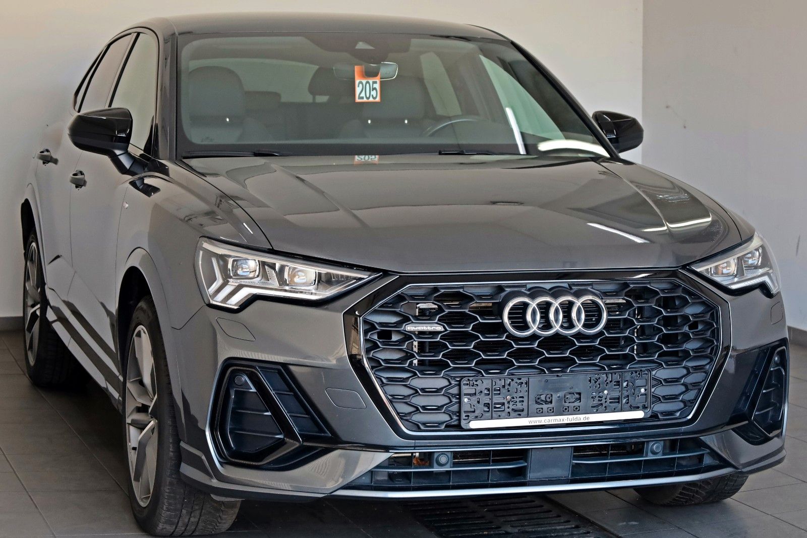 Fahrzeugabbildung Audi Q3 Sportback 40 TDI quat. S line Matrix-LED,Navi